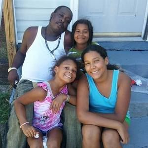 Meet your Posher, Mikaia